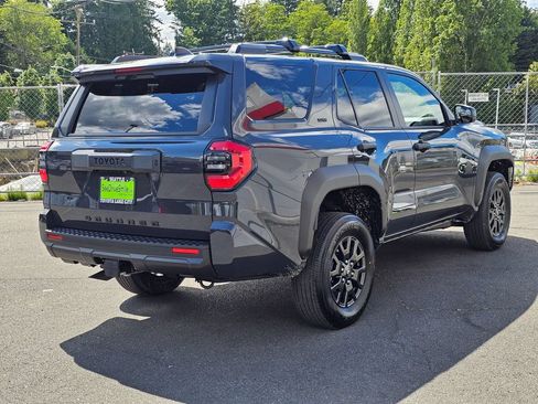 New 2026 Toyota 4Runner SR5 AWD/4WD image 7