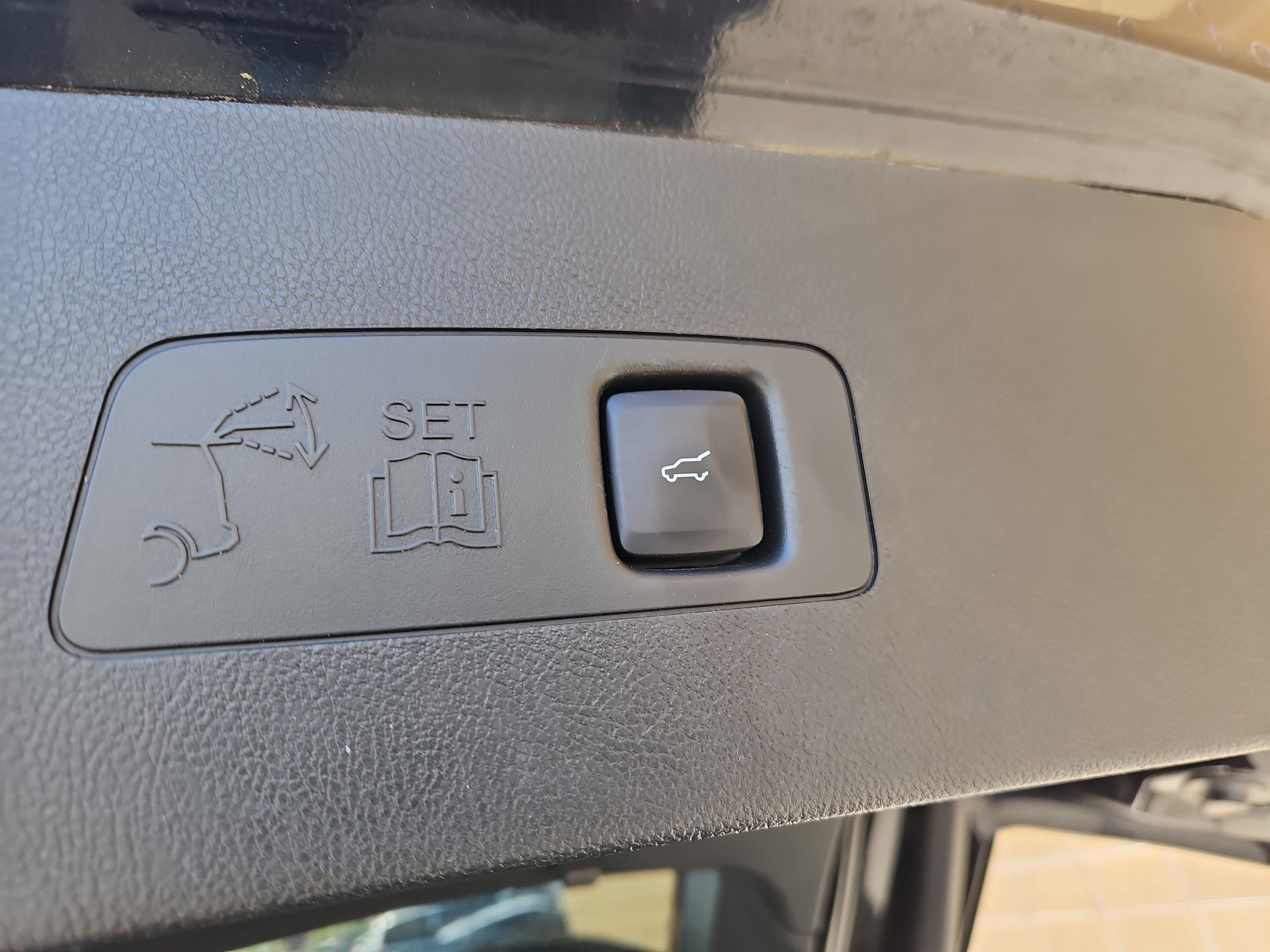 Used 2022 Lincoln Corsair Reserve AWD/4WD image 13