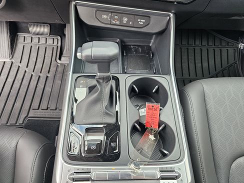 New 2026 Kia Carnival SX w/ SX Dark Edition Package image 25