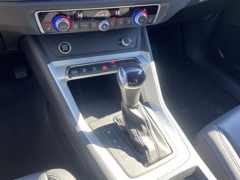 Certified 2022 Audi Q3 2.0T Premium Plus w/ Premium Plus Package image 21