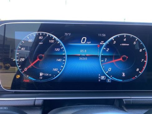 Used 2023 Mercedes-Benz GLE 350 4MATIC image 18