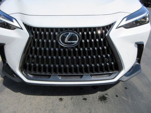 Used 2025 Lexus NX 350h AWD w/ Accessory Package (2T) image 15