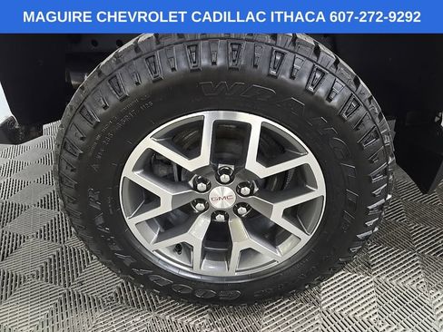 Used 2022 GMC Canyon AT4 w/ Trailering Package AWD/4WD image 13