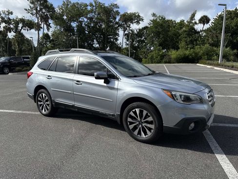 Used 2017 Subaru Outback 3.6R Limited AWD/4WD image 1