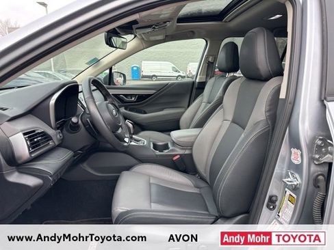 Used 2025 Subaru Outback Onyx Edition image 9