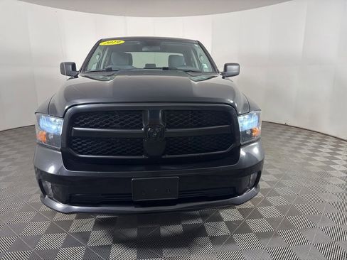 Used 2019 RAM 1500 Express w/ Wheel & Sound Group AWD/4WD image 3
