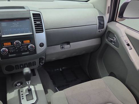 Used 2021 Nissan Frontier SV w/ Midnight Edition Floor Mats RWD image 14
