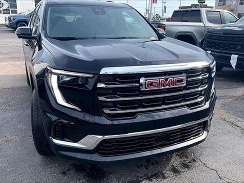 Used 2025 GMC Acadia Elevation FWD image 3