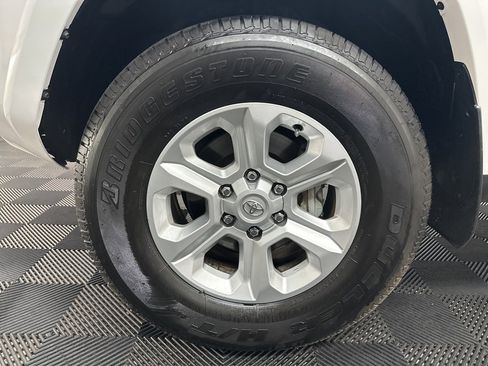 Used 2023 Toyota 4Runner SR5 Premium w/ Moonroof Package image 41