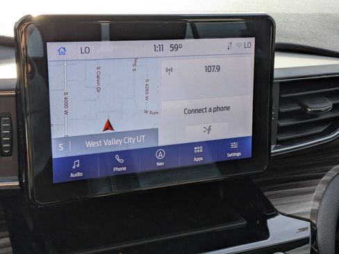 Used 2022 Ford Explorer Limited image 22