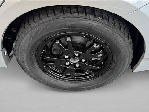 Used 2013 Toyota Prius Two FWD image 9