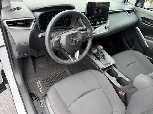 Certified 2026 Toyota Corolla Cross LE FWD image 13