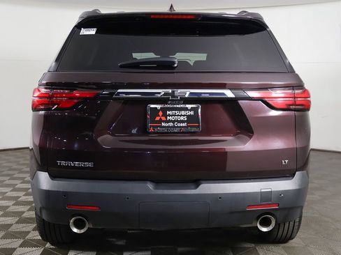Used 2022 Chevrolet Traverse LT FWD image 12