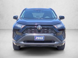 Used 2021 Toyota RAV4 LE FWD video 2