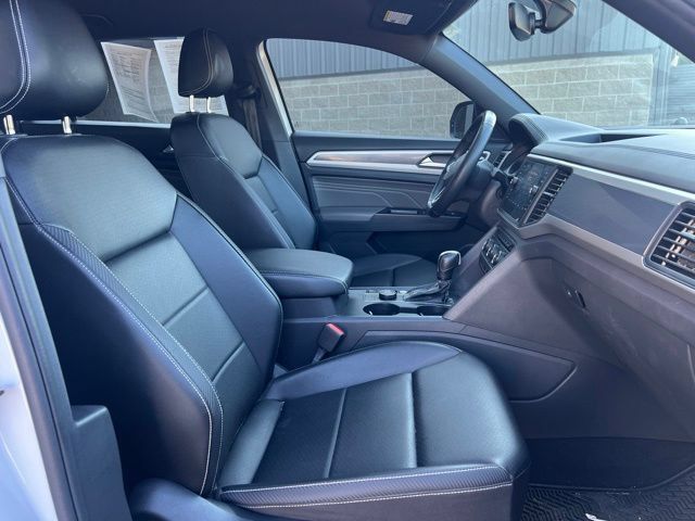 Used 2021 Volkswagen Atlas Cross Sport SE AWD/4WD image 11