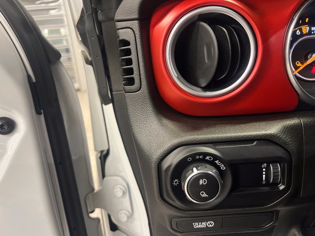 Used 2023 Jeep Gladiator Rubicon w/ Cold Weather Group AWD/4WD image 10