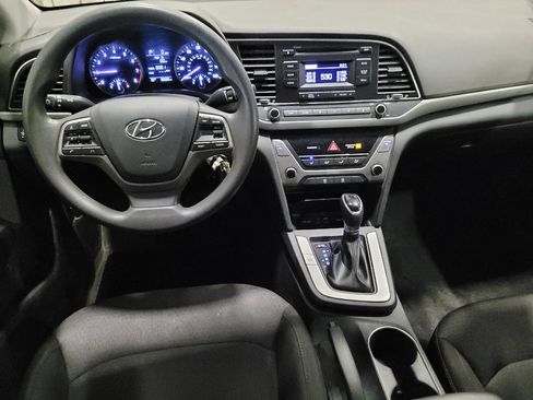 Used 2018 Hyundai Elantra SE w/ Cargo Package FWD image 22