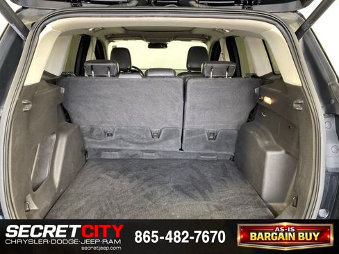 Used 2018 Ford Escape SEL FWD image 28