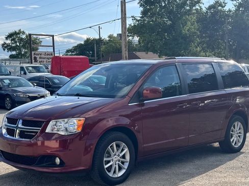 Used 2019 Dodge Grand Caravan SXT FWD image 10