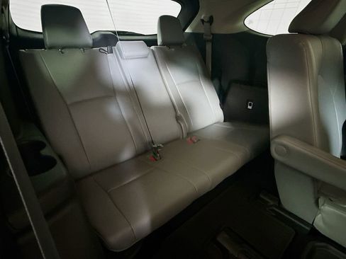 Certified 2021 Toyota Highlander XLE AWD/4WD image 27