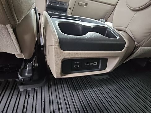 Used 2024 Honda Odyssey Touring image 31