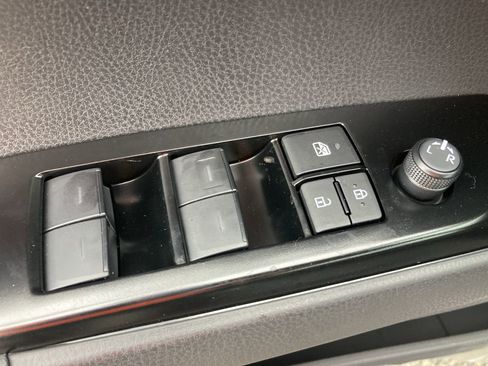 Certified 2026 Toyota Camry SE image 15