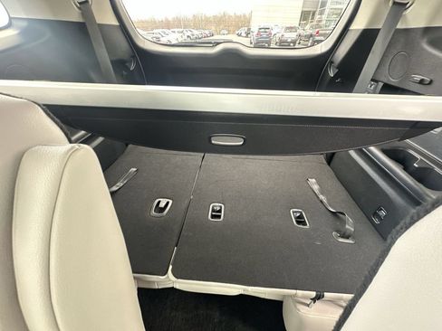 Used 2024 Kia Telluride EX w/ EX Captain's Chair Package FWD image 29