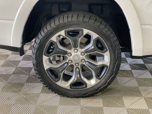 Used 2024 RAM 1500 Limited AWD/4WD image 38