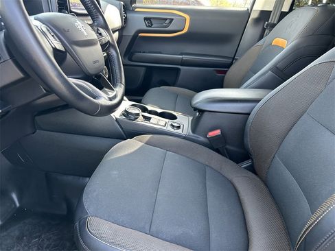 Used 2022 Ford Bronco Sport Badlands image 11