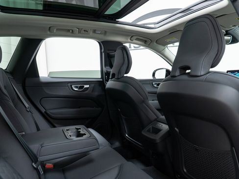 New 2026 Volvo XC60 B5 Core w/ Climate Package image 23