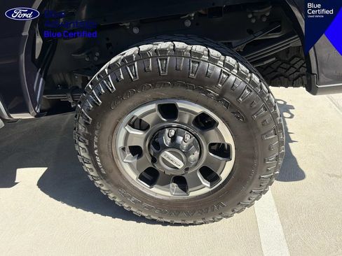 Used 2023 Ford F350 Lariat w/ Lariat Ultimate Package AWD/4WD image 11