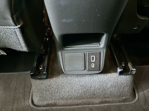 Used 2023 Buick Encore GX Preferred w/ Cold Weather Comfort Package FWD image 27