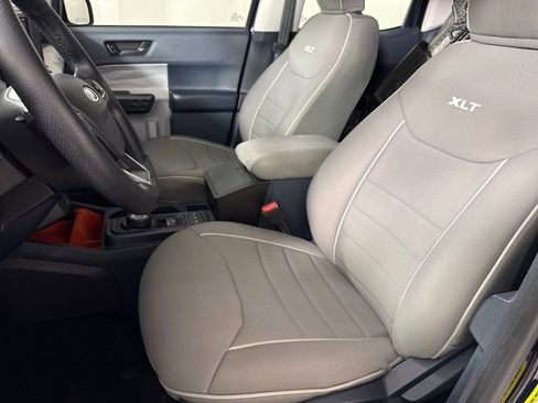 Used 2022 Ford Maverick XLT image 11