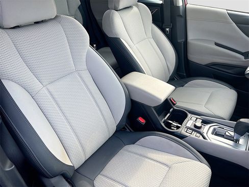 Used 2022 Subaru Forester Premium image 27