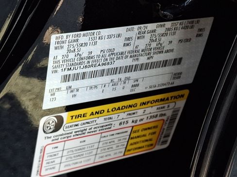 Certified 2024 Ford Expedition XLT AWD/4WD image 32
