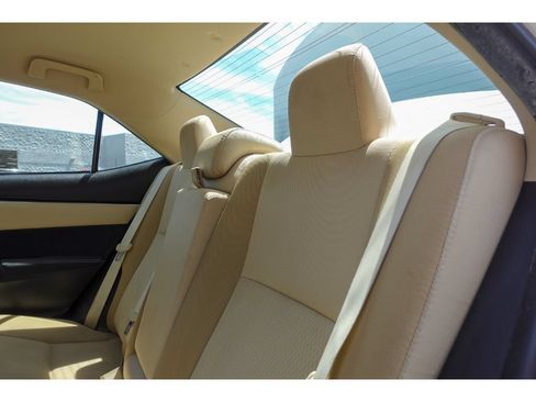 Used 2018 Toyota Corolla LE FWD image 20