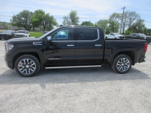 New 2026 GMC Sierra 1500 Denali AWD/4WD image 10