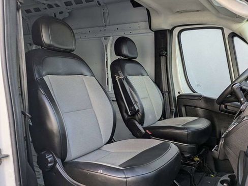 Used 2023 RAM ProMaster 2500 FWD image 13