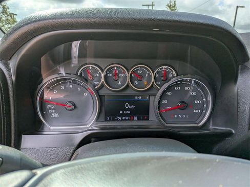 Used 2021 Chevrolet Silverado 1500 LT Trail Boss w/ Convenience Package II image 19