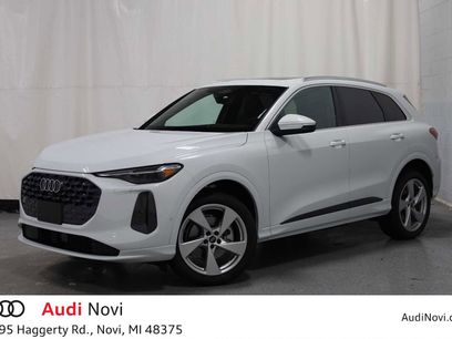 New 2025 Audi Q5 Premium Plus