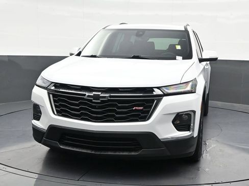 Used 2024 Chevrolet Traverse RS FWD image 9