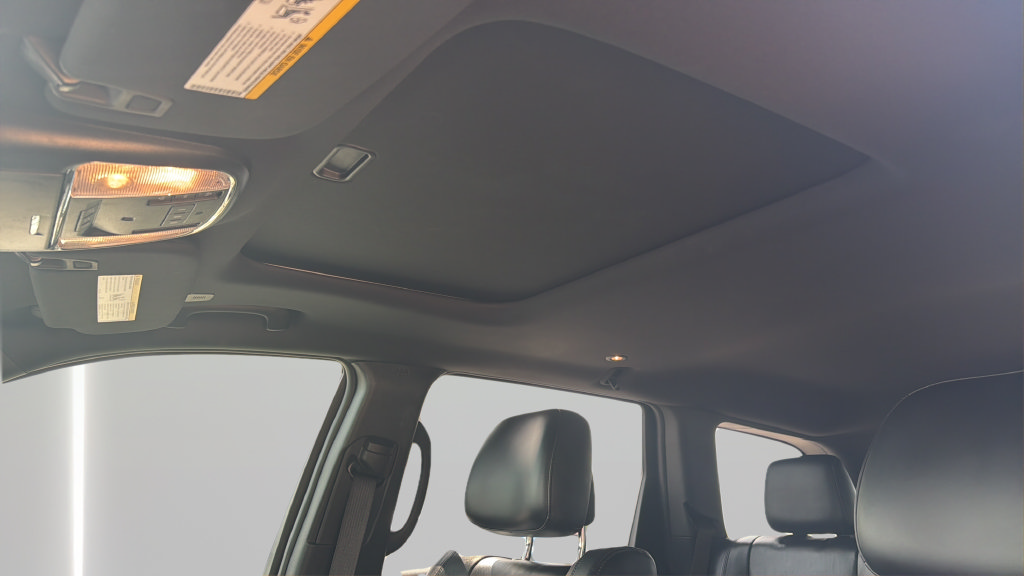 Used 2020 Jeep Grand Cherokee Altitude RWD image 22
