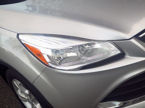 Used 2013 Ford Escape SE image 33