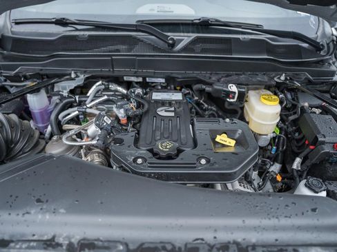 New 2026 RAM 2500 Laramie AWD/4WD image 26