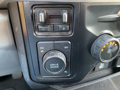 Used 2024 Ford F250 XLT image 19