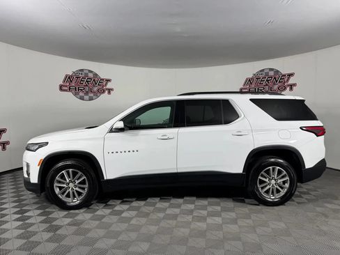 Used 2023 Chevrolet Traverse LT FWD image 4