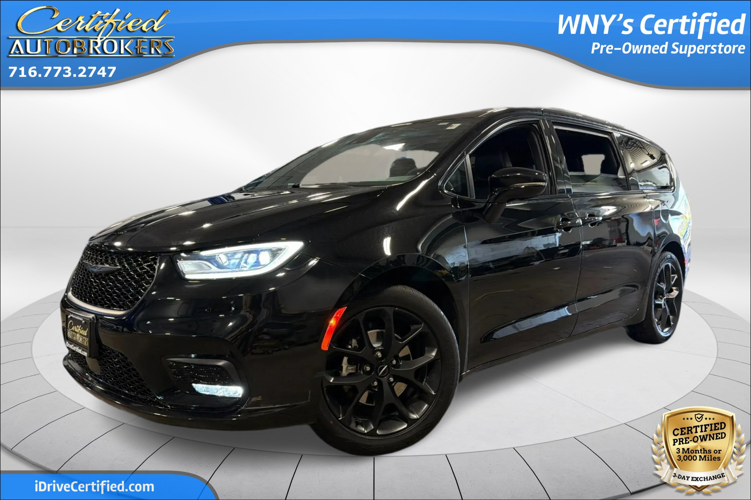 Used 2025 Chrysler Pacifica Limited FWD image 1