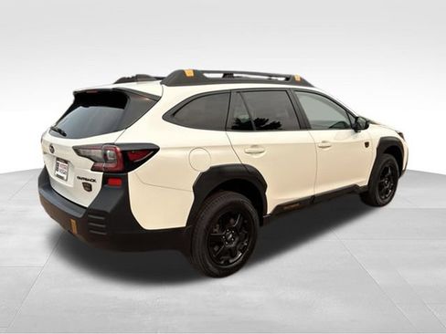 Used 2022 Subaru Outback Wilderness w/ Wilderness Package AWD/4WD image 10