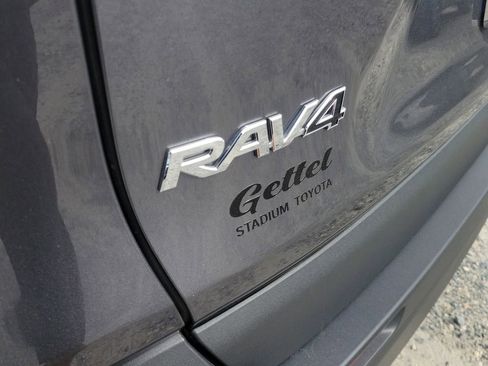 Used 2023 Toyota RAV4 XLE Premium image 6