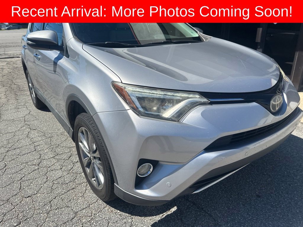 Used 2016 Toyota RAV4 Limited FWD image 2